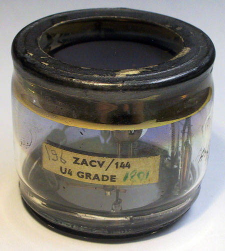 cv144_1.jpg